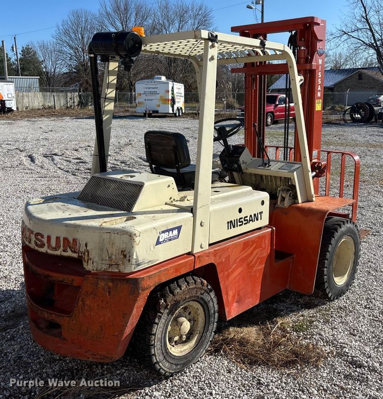 image for item ED2423 Datsun UF03A35V forklift