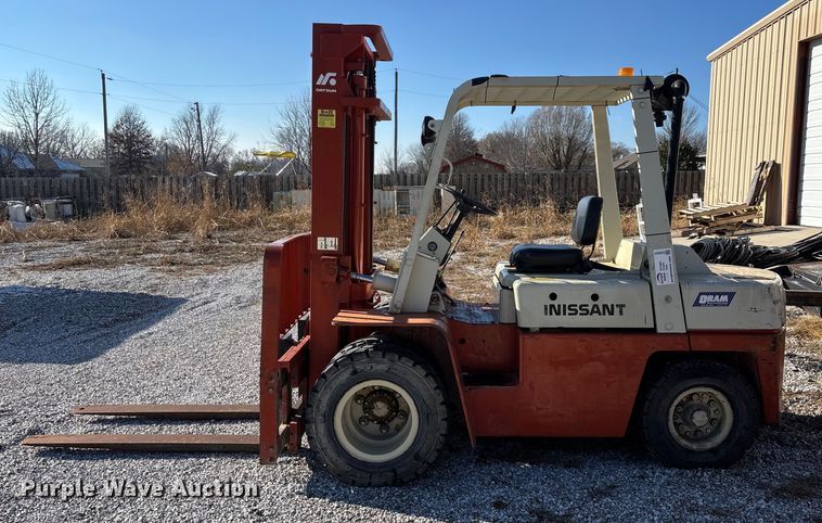 image for item ED2423 Datsun UF03A35V forklift