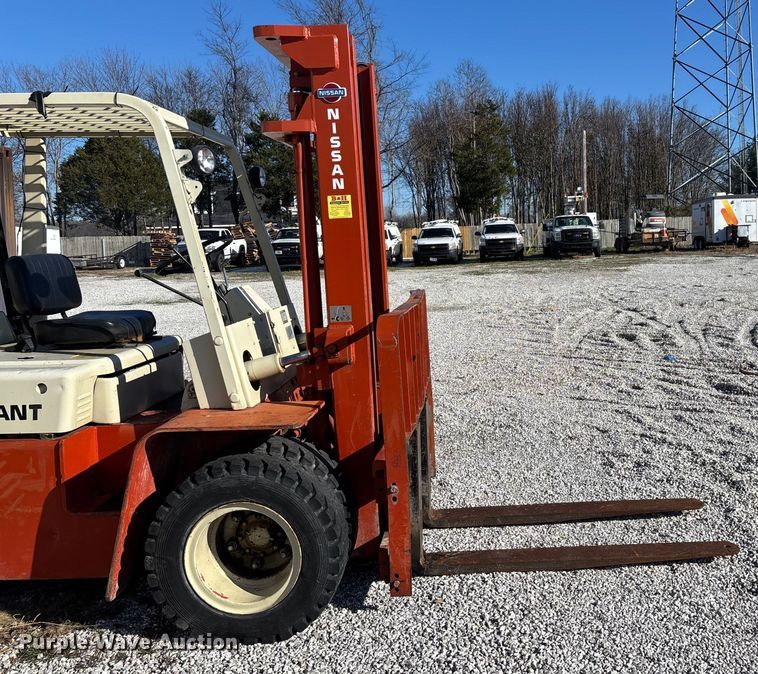 image for item ED2423 Datsun UF03A35V forklift