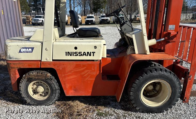 image for item ED2423 Datsun UF03A35V forklift