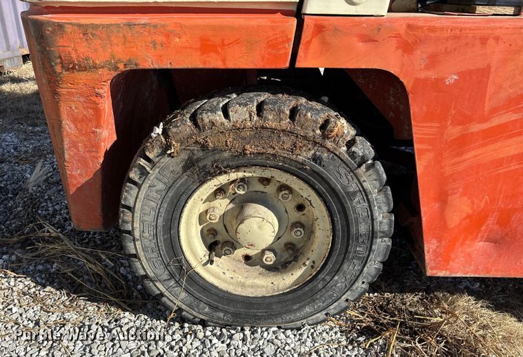 image for item ED2423 Datsun UF03A35V forklift