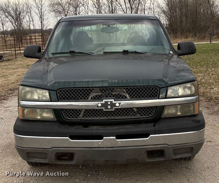image for item ED2428 2003 Chevrolet Silverado 1500 Ext. Cab pickup truck