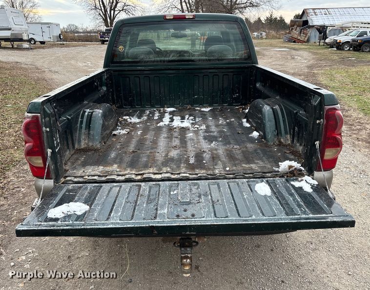 image for item ED2428 2003 Chevrolet Silverado 1500 Ext. Cab pickup truck