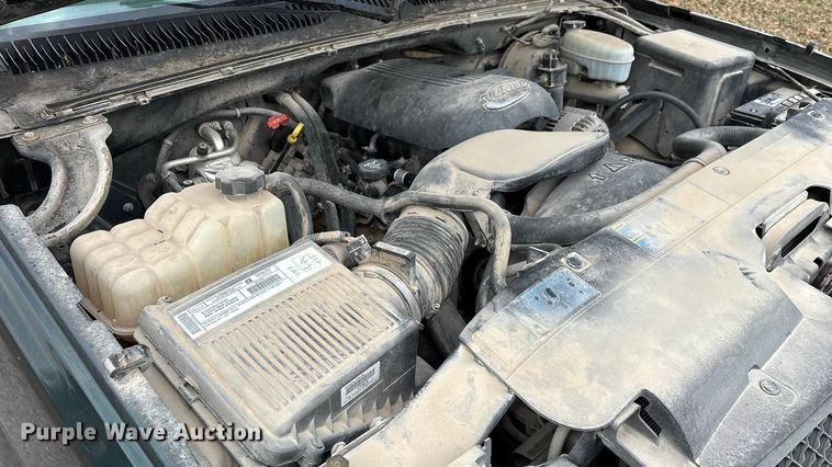 image for item ED2428 2003 Chevrolet Silverado 1500 Ext. Cab pickup truck