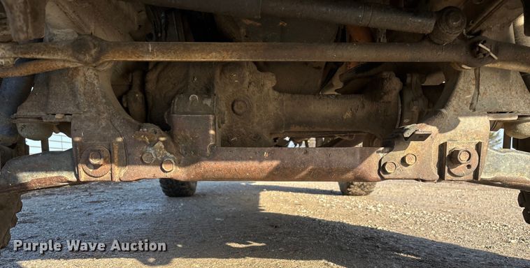 image for item ED2429 1986 Toyota pickup truck