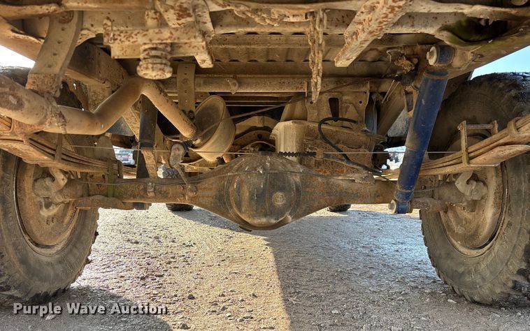 image for item ED2429 1986 Toyota pickup truck