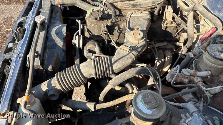 image for item ED2429 1986 Toyota pickup truck