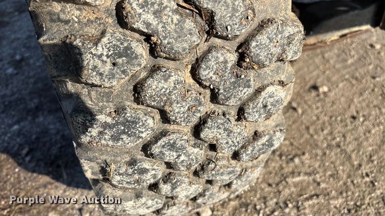 image for item ED2429 1986 Toyota pickup truck