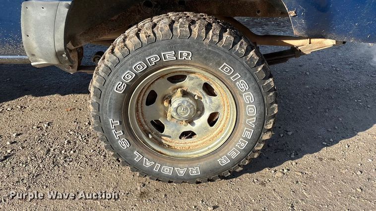 image for item ED2429 1986 Toyota pickup truck