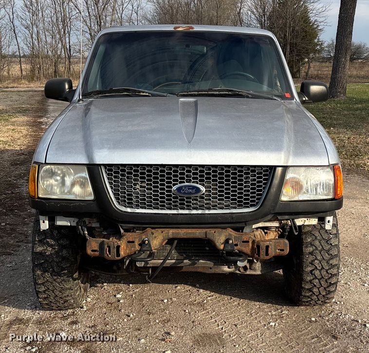 image for item ED2430 2001 Ford Ranger Edge SuperCab pickup truck
