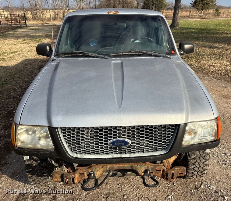 image for item ED2430 2001 Ford Ranger Edge SuperCab pickup truck