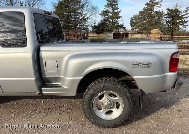 image for item ED2430 2001 Ford Ranger Edge SuperCab pickup truck
