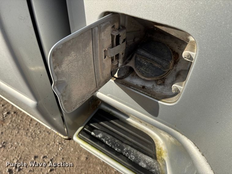 image for item ED2430 2001 Ford Ranger Edge SuperCab pickup truck