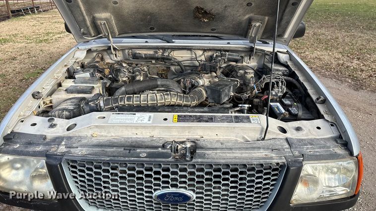 image for item ED2430 2001 Ford Ranger Edge SuperCab pickup truck