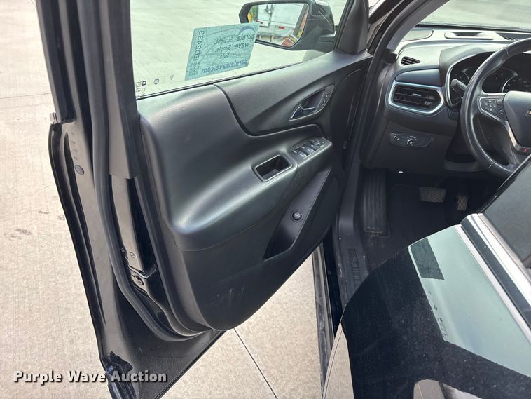 image for item ED2433 2022 Chevrolet Equinox LT SUV