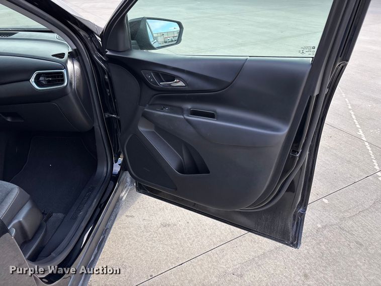 image for item ED2433 2022 Chevrolet Equinox LT SUV