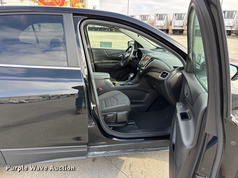 image for item ED2433 2022 Chevrolet Equinox LT SUV