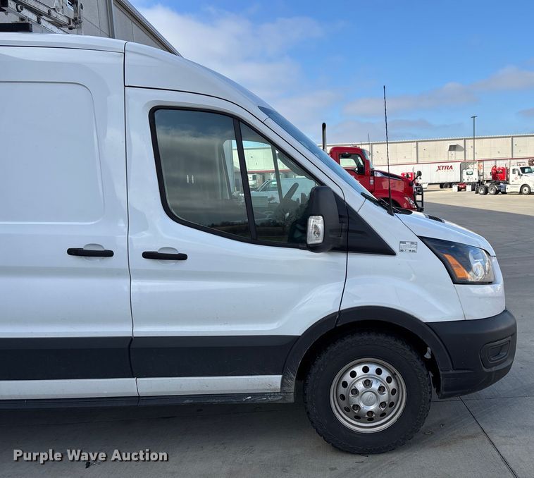 image for item ED2434 2021 Ford Transit 350 van