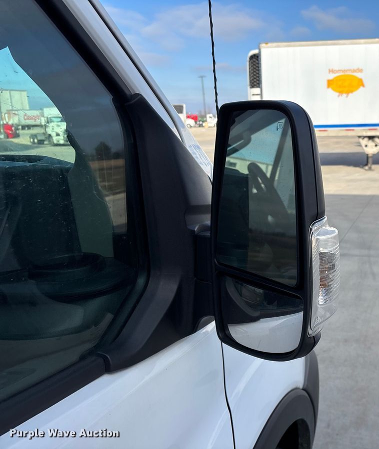 image for item ED2434 2021 Ford Transit 350 van