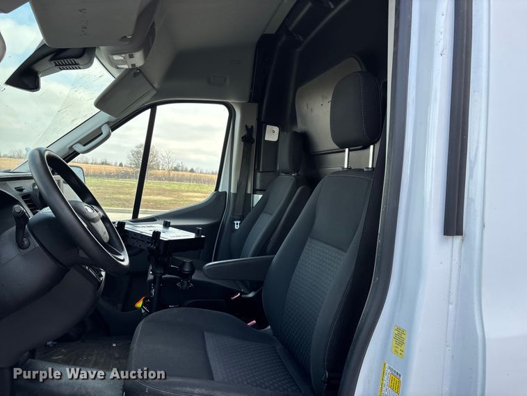 image for item ED2434 2021 Ford Transit 350 van