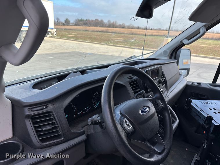 image for item ED2434 2021 Ford Transit 350 van