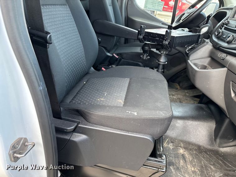 image for item ED2434 2021 Ford Transit 350 van