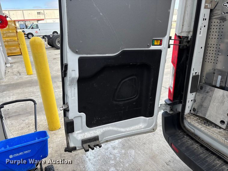 image for item ED2434 2021 Ford Transit 350 van