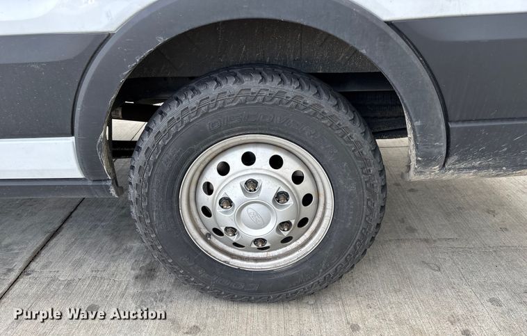 image for item ED2434 2021 Ford Transit 350 van