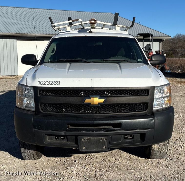 image for item ED2439 2012 Chevrolet Silverado 1500 pickup truck