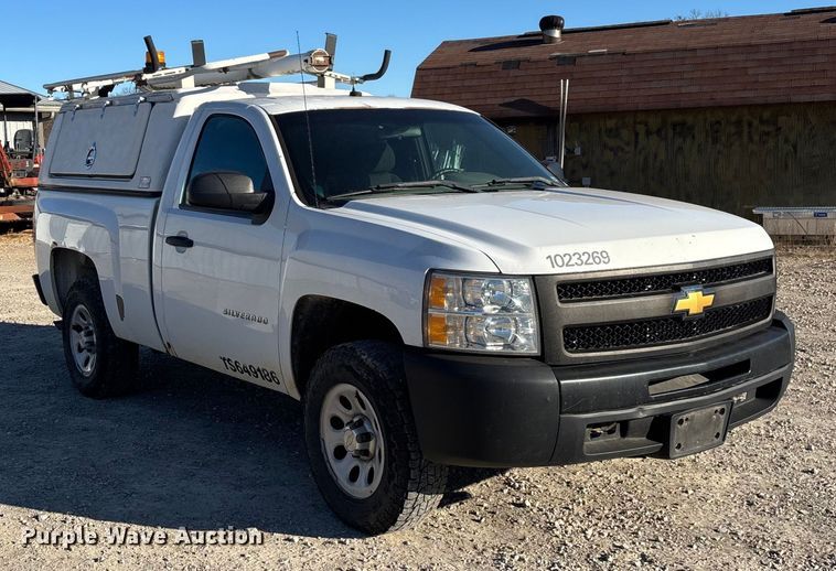 image for item ED2439 2012 Chevrolet Silverado 1500 pickup truck