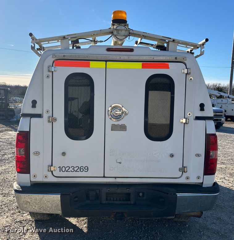 image for item ED2439 2012 Chevrolet Silverado 1500 pickup truck