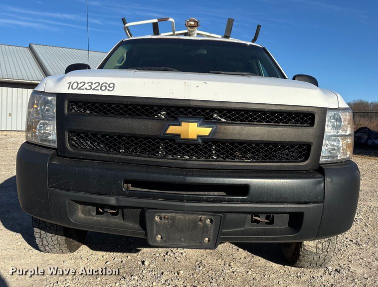 image for item ED2439 2012 Chevrolet Silverado 1500 pickup truck