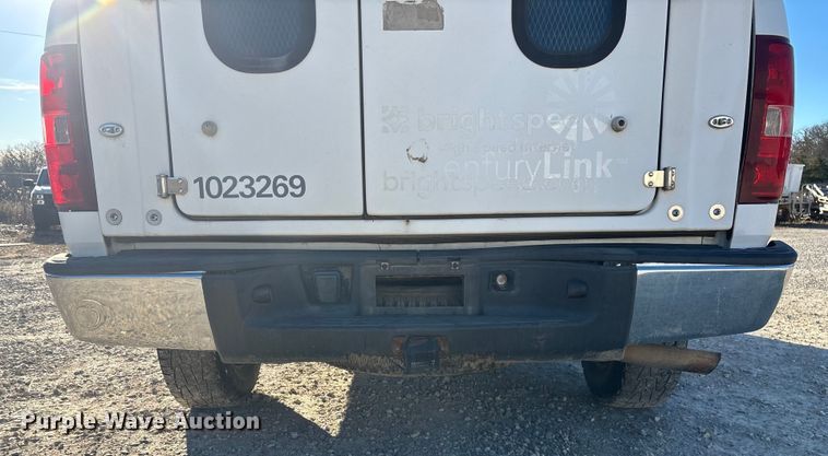 image for item ED2439 2012 Chevrolet Silverado 1500 pickup truck