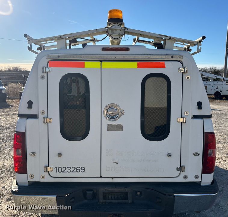 image for item ED2439 2012 Chevrolet Silverado 1500 pickup truck