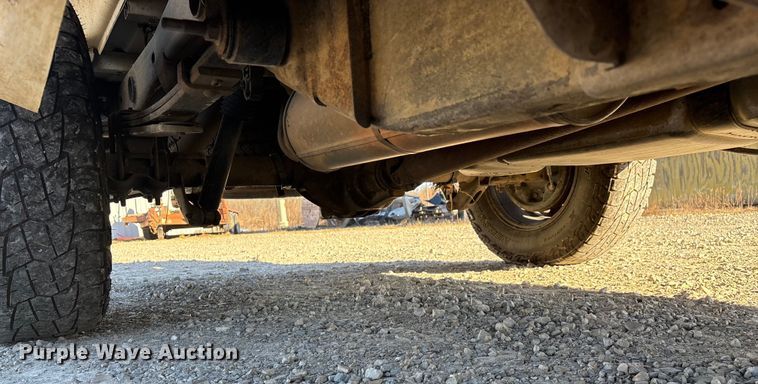 image for item ED2439 2012 Chevrolet Silverado 1500 pickup truck