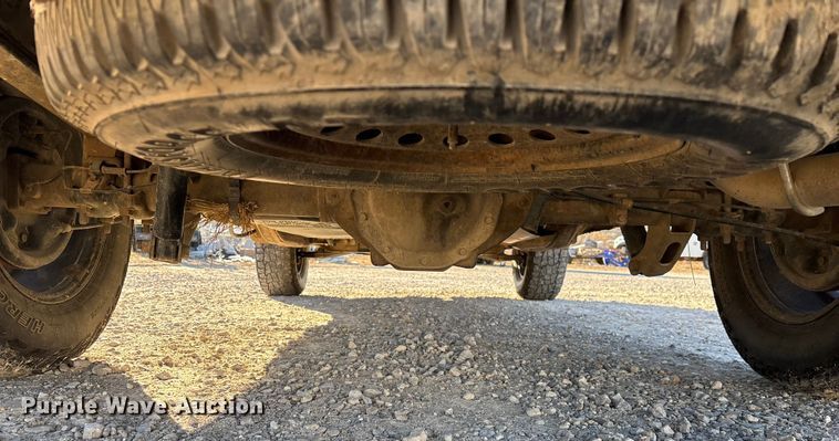 image for item ED2439 2012 Chevrolet Silverado 1500 pickup truck