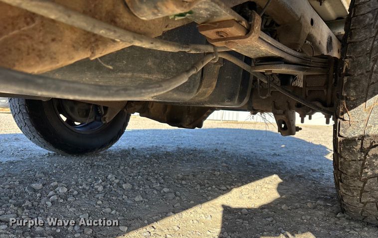 image for item ED2439 2012 Chevrolet Silverado 1500 pickup truck