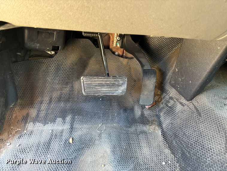 image for item ED2439 2012 Chevrolet Silverado 1500 pickup truck