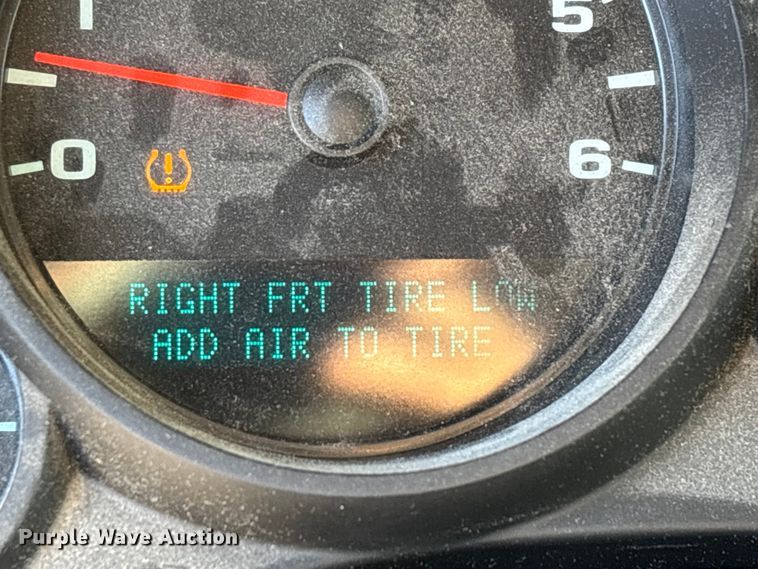 image for item ED2439 2012 Chevrolet Silverado 1500 pickup truck