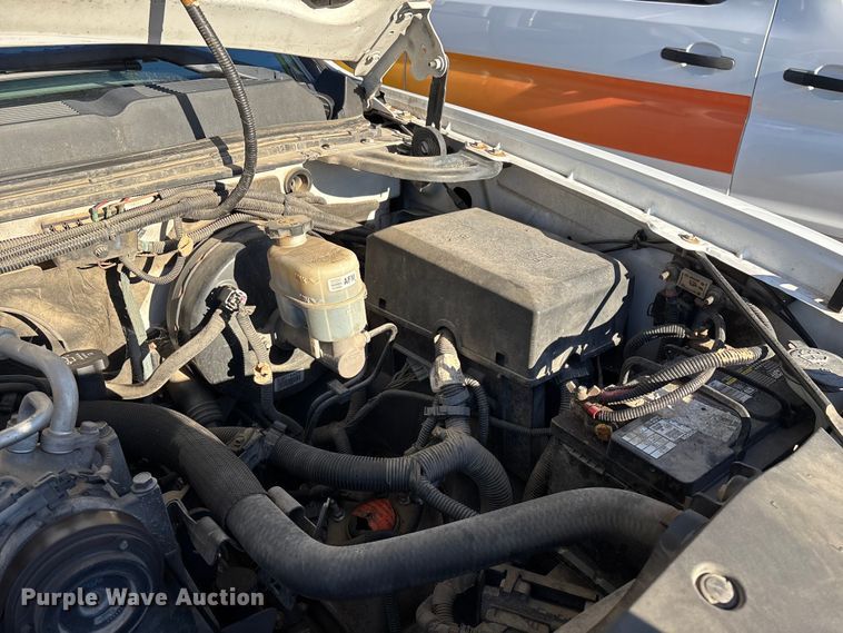 image for item ED2439 2012 Chevrolet Silverado 1500 pickup truck