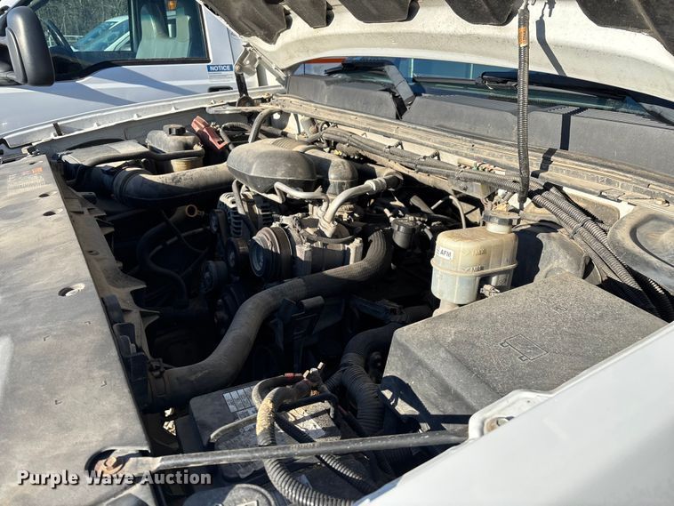 image for item ED2439 2012 Chevrolet Silverado 1500 pickup truck