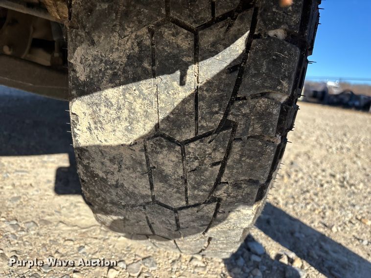 image for item ED2439 2012 Chevrolet Silverado 1500 pickup truck