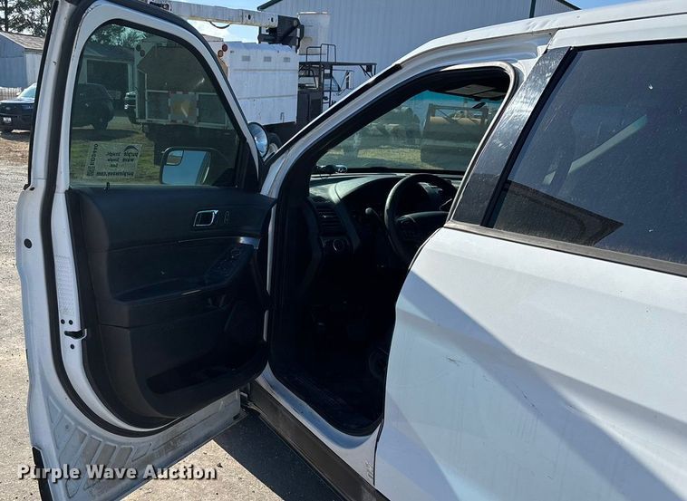 image for item ED2440 2017 Ford Explorer Police Interceptor SUV