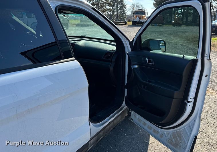 image for item ED2440 2017 Ford Explorer Police Interceptor SUV