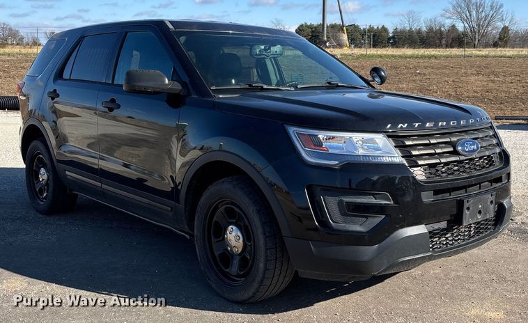 image for item ED2441 2017 Ford Explorer Police SUV