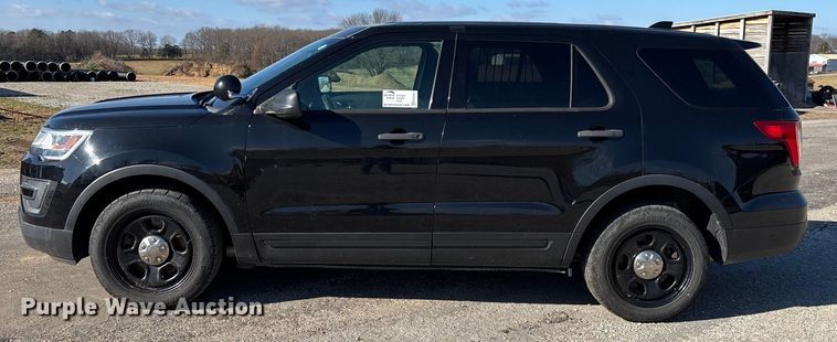 image for item ED2441 2017 Ford Explorer Police SUV