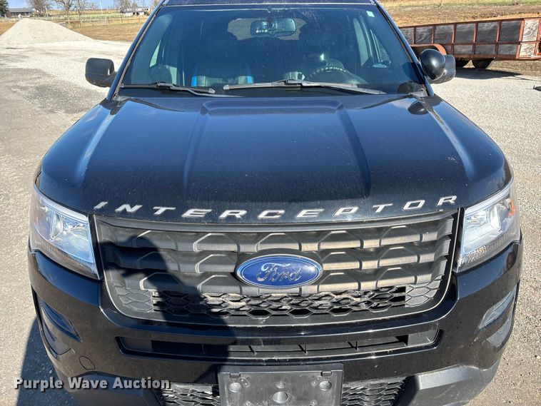 image for item ED2441 2017 Ford Explorer Police SUV