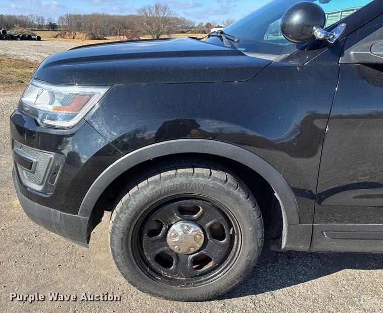 image for item ED2441 2017 Ford Explorer Police SUV