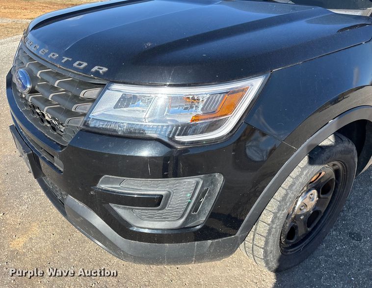 image for item ED2441 2017 Ford Explorer Police SUV