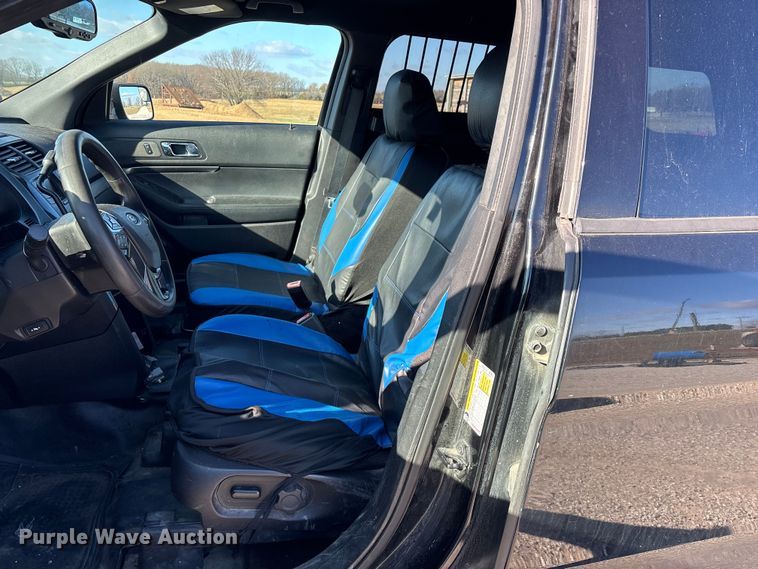 image for item ED2441 2017 Ford Explorer Police SUV